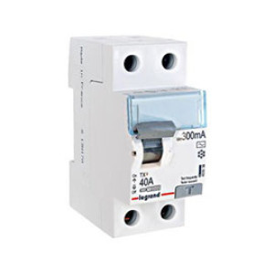 LEGRAND 403039 (602143) Дифференциальный выключатель, серия TX3, 40A, 300mA, 2-полюсный, тип АС LEGRAND 403039 (602143) Дифференциальный выключатель, серия TX3, 40A, 300mA, 2-полюсный, тип АС