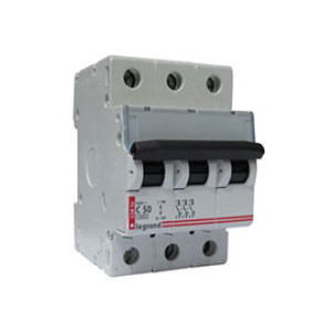 LEGRAND 409259 Автоматический выключатель, серия DX3, С50A, 12,5кА, 3-полюсный LEGRAND 409259 Автоматический выключатель, серия DX3, С50A, 12,5кА, 3-полюсный